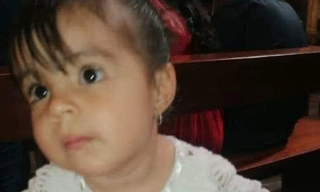 Murió una nena de 2 años tras comer una galleta envenenada: se la habían dado a su perro Murió una nena de 2 años tras comer una galleta envenenada: se la habían dado a su perro