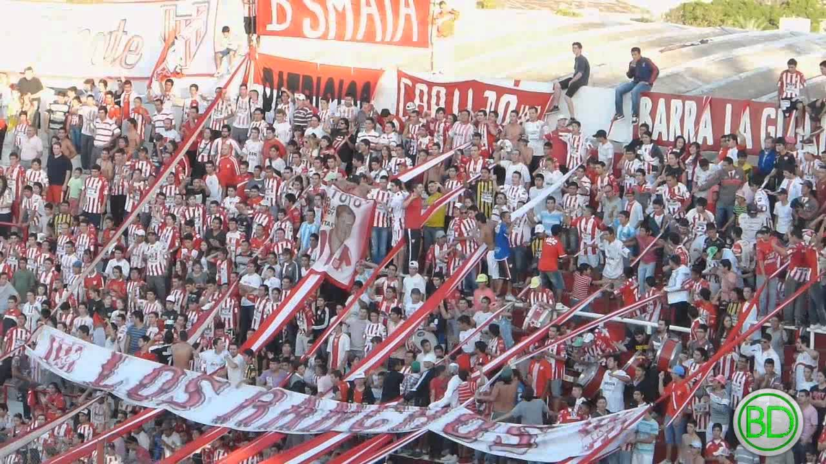 Los Ranchos, uno de los grupos que quiere quedarse con el poder de la tribuna. Los Ranchos, uno de los grupos que quiere quedarse con el poder de la tribuna.