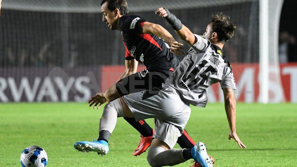 Christian Bernardi, figura del Club Atlético Colón, habló en la previa al partido con Cerro Porteño.