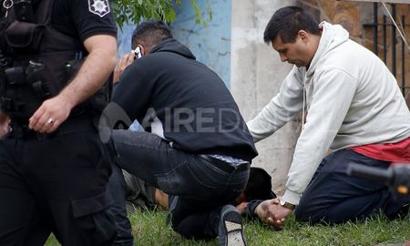 El momento en que Walter asistió a su hijo tras el disparo letal. El momento en que Walter asistió a su hijo tras el disparo letal.