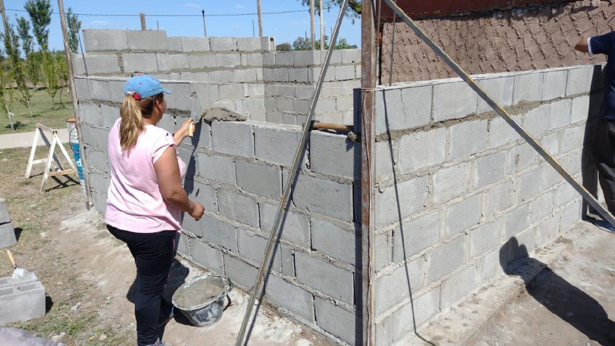 Las claves del programa oficial que busca transformar planes sociales en empleo formal. Las claves del programa oficial que busca transformar planes sociales en empleo formal.