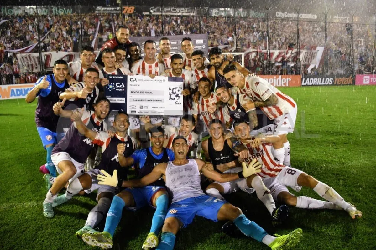 El Club Atlético Unión venció a Sportivo Las Parejas por penales y avanzó a 16avos de la Copa Argentina.
