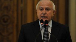 Lifschitz: “En momentos en que se habla de dólares y FMI Lifschitz: “En momentos en que se habla de dólares y FMI