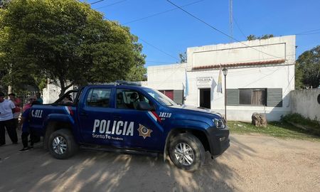 El prófugo, identificado como Emiliano Vega, se encontraba deambulando por las calles de la ciudad de Recreo. El prófugo, identificado como Emiliano Vega, se encontraba deambulando por las calles de la ciudad de Recreo.