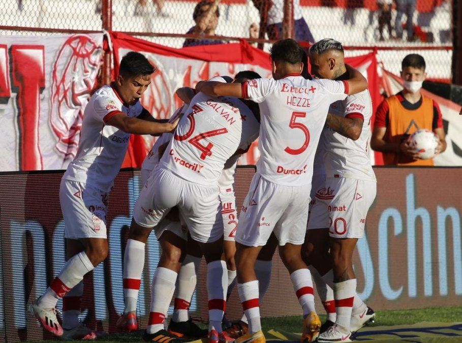 Liga Profesional: Huracán venció sobre el final a Patronato en Parque de los Patricios