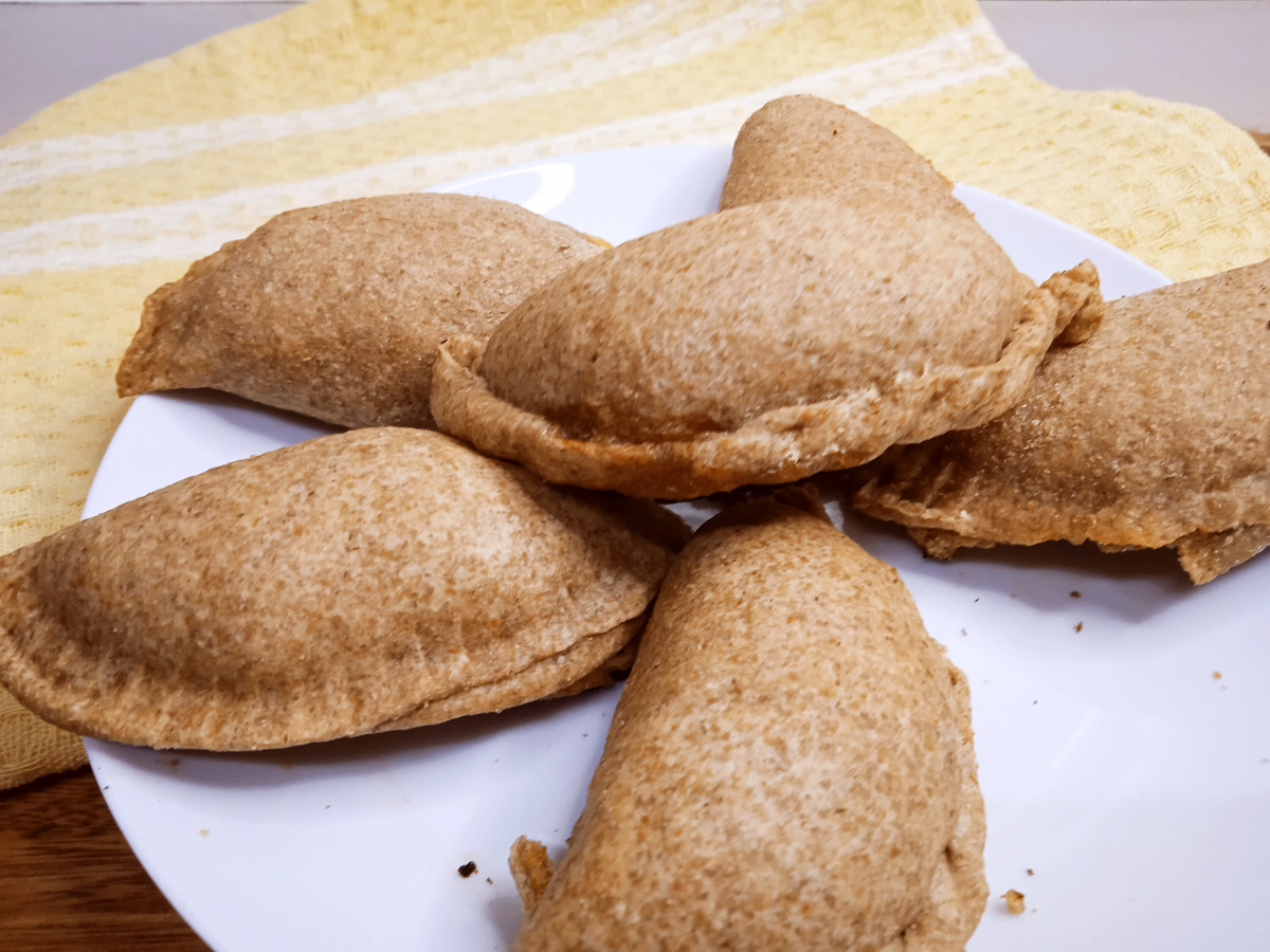 Las empanadas integrales son una excelente opción para quienes cuidan su salud. Las empanadas integrales son una excelente opción para quienes cuidan su salud.