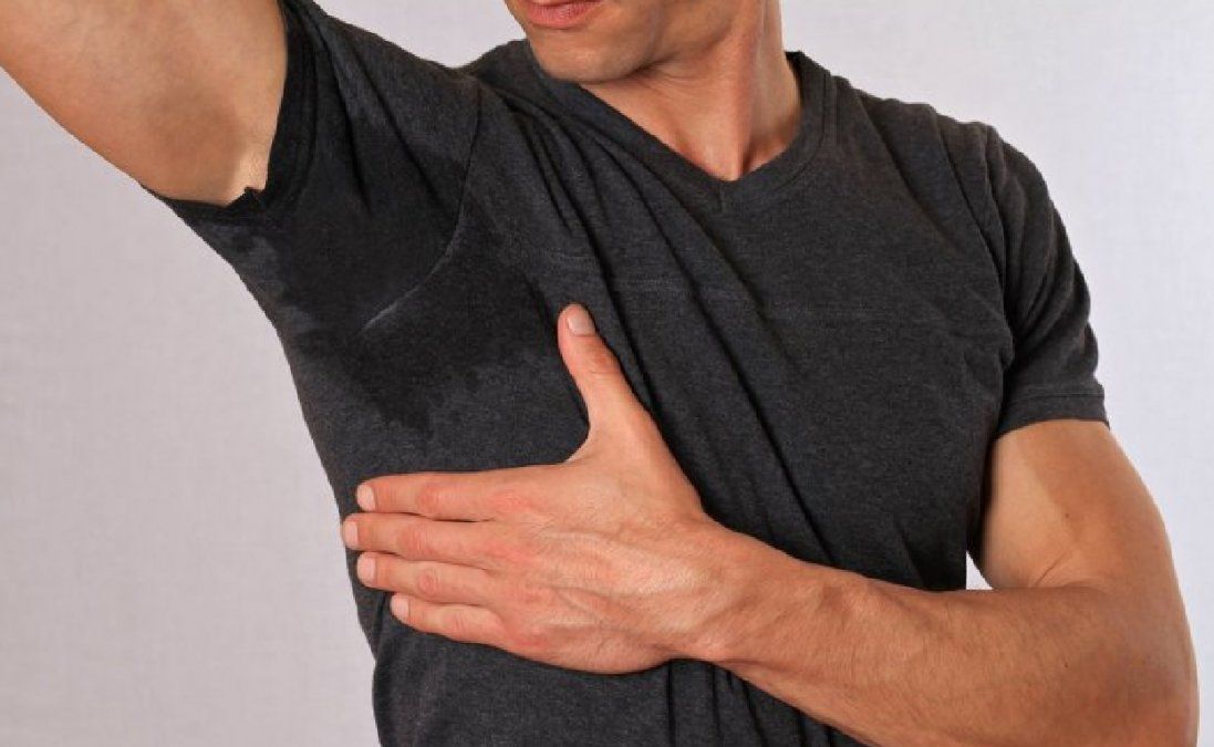 Cómo evitar las manchas de sudor en la ropa