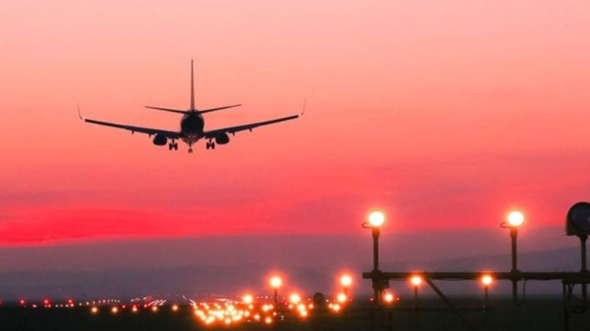 Regalan 21 mil pasajes de avión a los docentes para volar a cualquier destino del mundo