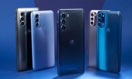 Motorola realizó un quíntuple lanzamiento de modelos en el país. Motorola realizó un quíntuple lanzamiento de modelos en el país.