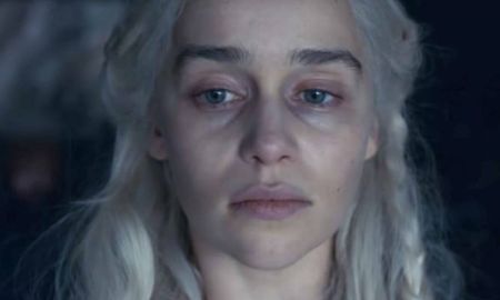 la razon por la que emilia clarke dejara de tomarse selfies con sus fans la razon por la que emilia clarke dejara de tomarse selfies con sus fans