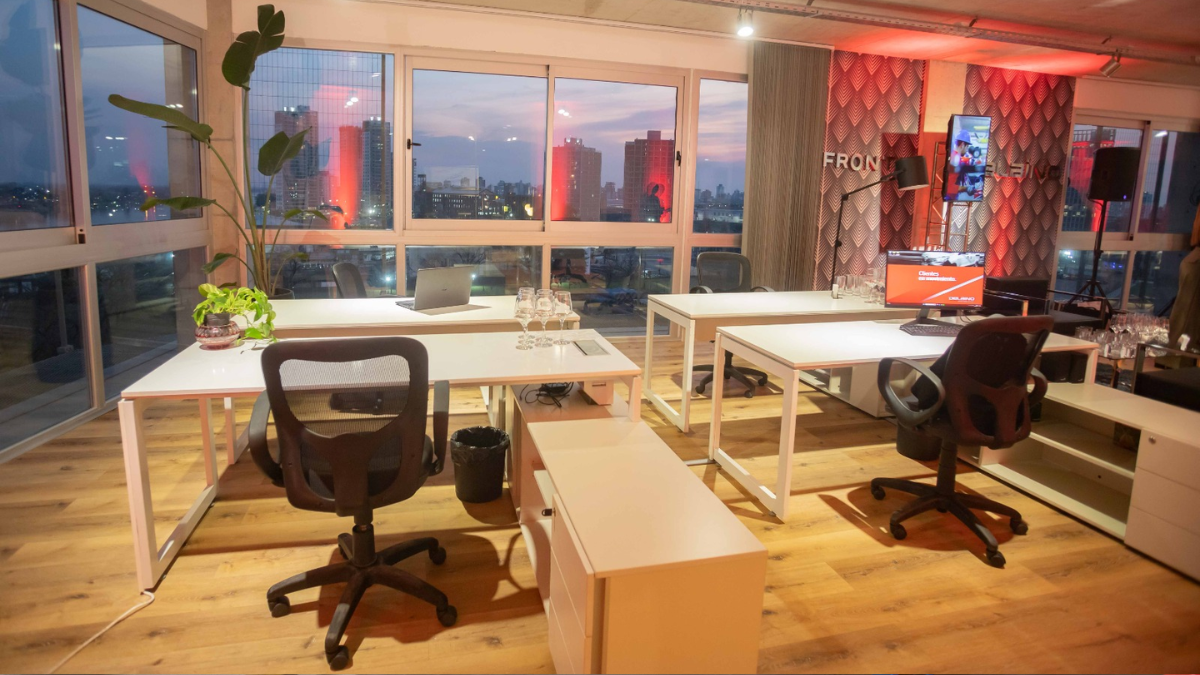 Recientemente, Delbino inauguró sus nuevas oficinas operativas en el Río Arriba Work Center. Recientemente, Delbino inauguró sus nuevas oficinas operativas en el Río Arriba Work Center.