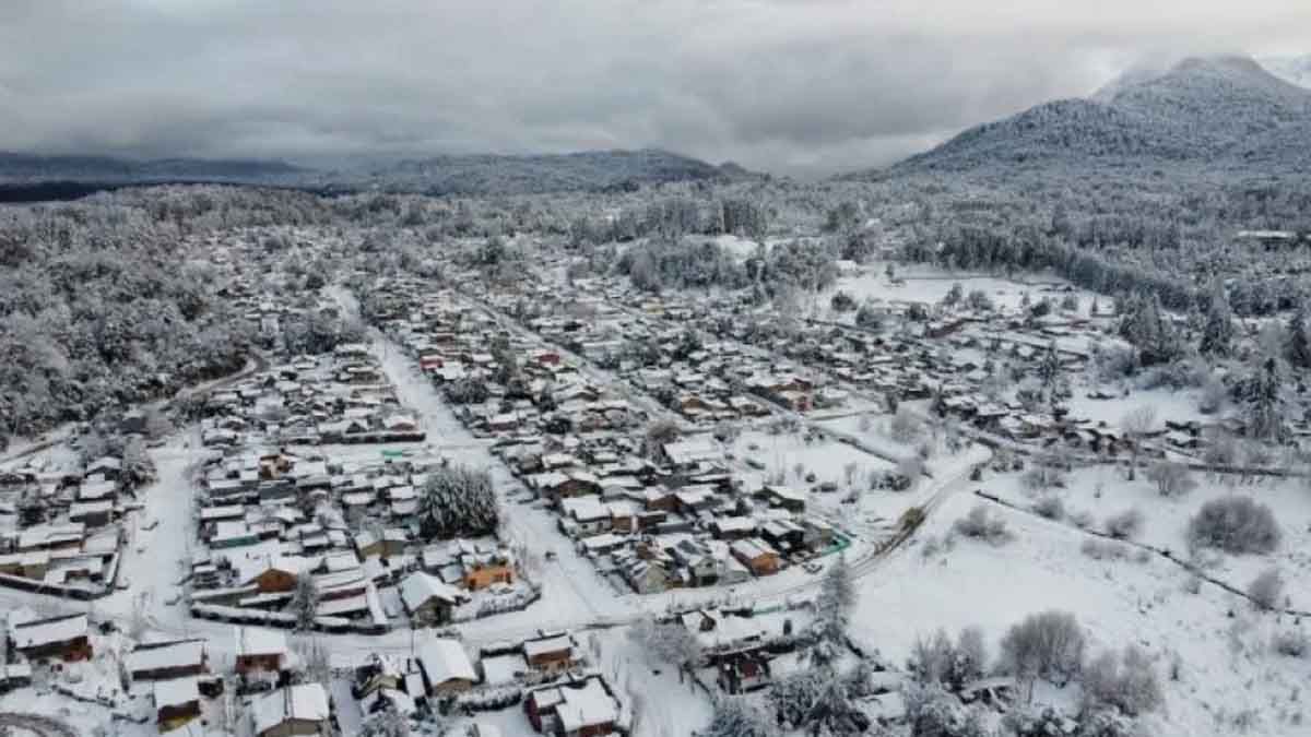 Continúan las nevadas, lluvias y vientos intensos en Neuquén