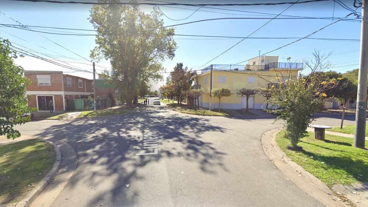 Atacan a tiros a dos policías de civil cuando investigaban un crimen ligado a Los Monos en Rosario.&nbsp;