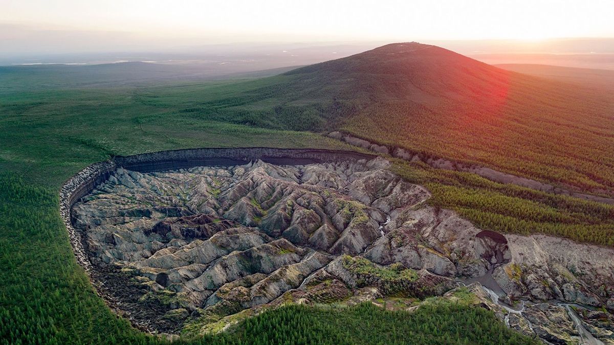 La&nbsp;&ldquo;Puerta del Infierno&rdquo;&nbsp;se le llama al cr&aacute;ter de&nbsp;Batagaika
