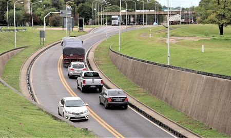 A partir del lunes regirá el aumento del peaje del Túnel Subfluvial Raúl Uranga-Carlos Sylvestre Begnis. A partir del lunes regirá el aumento del peaje del Túnel Subfluvial Raúl Uranga-Carlos Sylvestre Begnis.