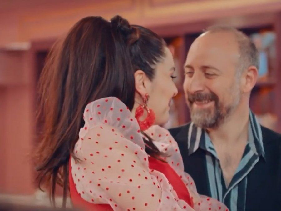 Más enamorados que nunca, los actores turcos disfrutan de su presente.