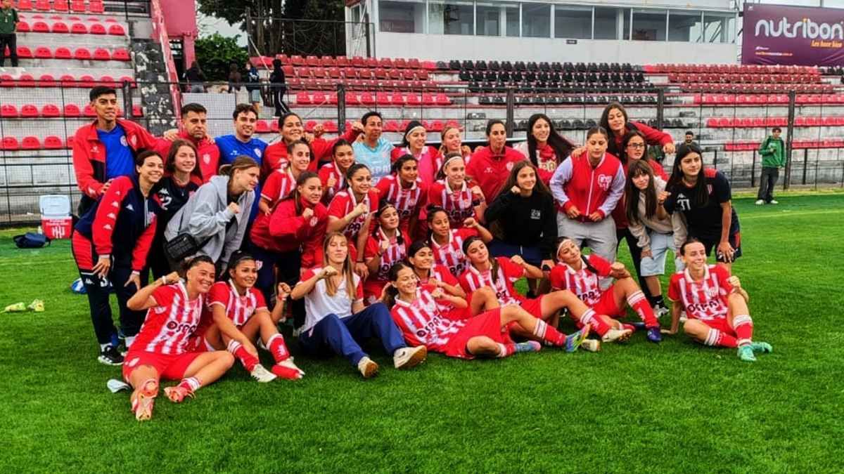 Unión ganó la primera de la Copa Túnel Subfluvial. Foto: LSF.