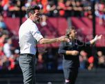 Eduardo Domínguez celebró la victoria de Colón ante Estudiantes y destacó la actitud del plantel para quedarse con los tres puntos. Eduardo Domínguez celebró la victoria de Colón ante Estudiantes y destacó la actitud del plantel para quedarse con los tres puntos.