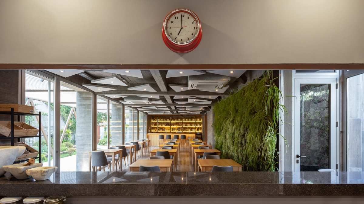 El salón de Margot, donde los comensales pueden disfrutar de los exquisitos platos. El salón de Margot, donde los comensales pueden disfrutar de los exquisitos platos.