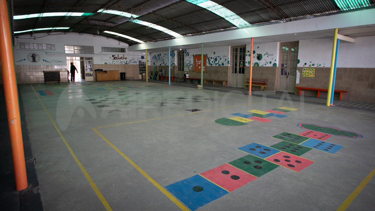 Educación en pandemia: analizan adelantar las vacaciones de invierno en la provincia