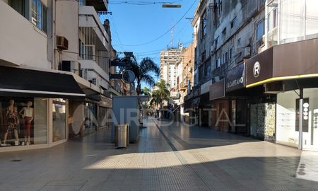 La peatonal de la ciudad de Santa Fe en cuarentena. La peatonal de la ciudad de Santa Fe en cuarentena.