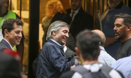 Wado de Pedro y Máximo Kirchner llegan a la sede del PJ nacional. Wado de Pedro y Máximo Kirchner llegan a la sede del PJ nacional.