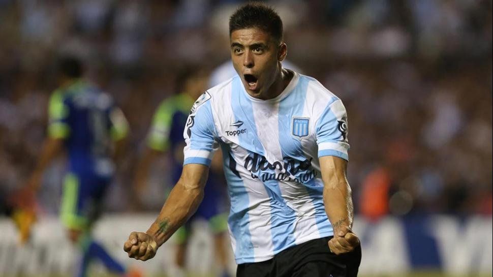 Su destacada actuación en Defensa y Justicia le permitió el traspaso a Racing de Avellaneda.