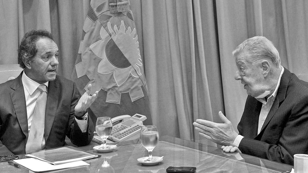 Bein trabajó con Daniel Scioli, siendo su principal asesor económico en la campaña presidencial del 2015.