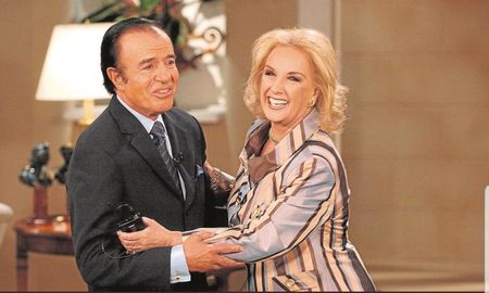 Mirtha Legrand recordó muy conmocionada a Carlos Menem en el día de su fallecimiento. Mirtha Legrand recordó muy conmocionada a Carlos Menem en el día de su fallecimiento.