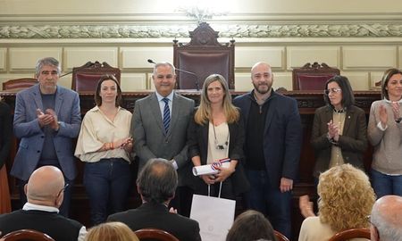 La periodista de AIRE Luciana Trinchieri fue reconocida en la Cámara de Diputados. La periodista de AIRE Luciana Trinchieri fue reconocida en la Cámara de Diputados.