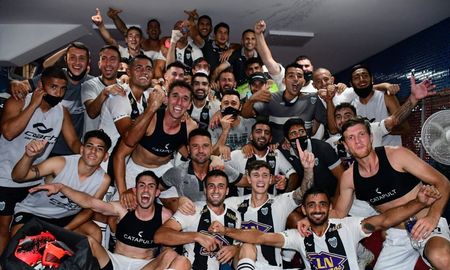 Estudiantes de Caseros venció 1-0 a Atlanta y avanzó a semifinales del Reducido por el segundo ascenso que otorga la Primera Nacional. Estudiantes de Caseros venció 1-0 a Atlanta y avanzó a semifinales del Reducido por el segundo ascenso que otorga la Primera Nacional.