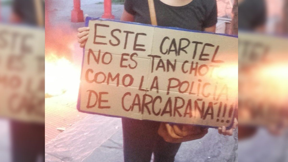 La víctima llamó varias veces para decir que su agresor estaba en la puerta de su casa y no tuvo respuestas