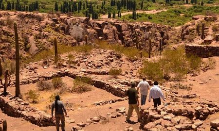 Pucará de Hualco ofrece una experiencia única para quienes buscan una aventura. Pucará de Hualco ofrece una experiencia única para quienes buscan una aventura.