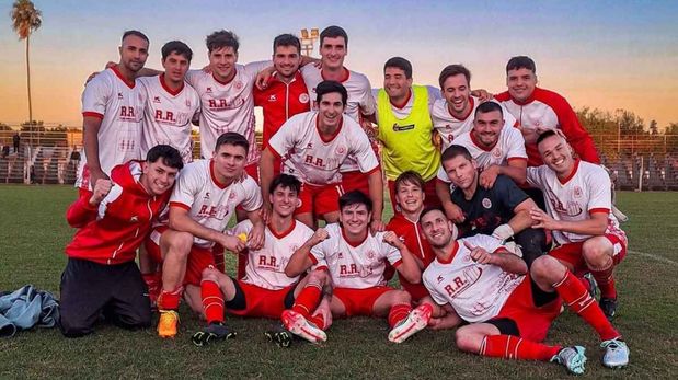 Mitre de Esperanza venció a Central San Carlos y lidera la zona sur de la Liga Esperancina de Fútbol. Foto: Instagram Mitre.