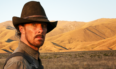 Sin embargo, el final de la película que todos disfrutaron en Netflix no siempre estuvo planeado de esa forma. Sin embargo, el final de la película que todos disfrutaron en Netflix no siempre estuvo planeado de esa forma.