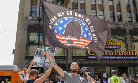 Seguidores del movimiento conspirativo QAnon esperaron en vano la reaparición de Kennedy Jr, muerto en 1999 Seguidores del movimiento conspirativo QAnon esperaron en vano la reaparición de Kennedy Jr, muerto en 1999
