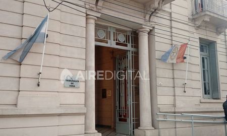 El juicio oral se llevó a cabo en los tribunales de Vera. El juicio oral se llevó a cabo en los tribunales de Vera.
