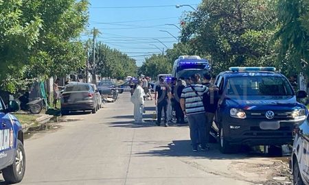 El hallazgo se dio este jueves en el interior de una casa de Padre Quiroga al 2000, en barrio 12 de octubre de la ciudad de Santa Fe. El hallazgo se dio este jueves en el interior de una casa de Padre Quiroga al 2000, en barrio 12 de octubre de la ciudad de Santa Fe.