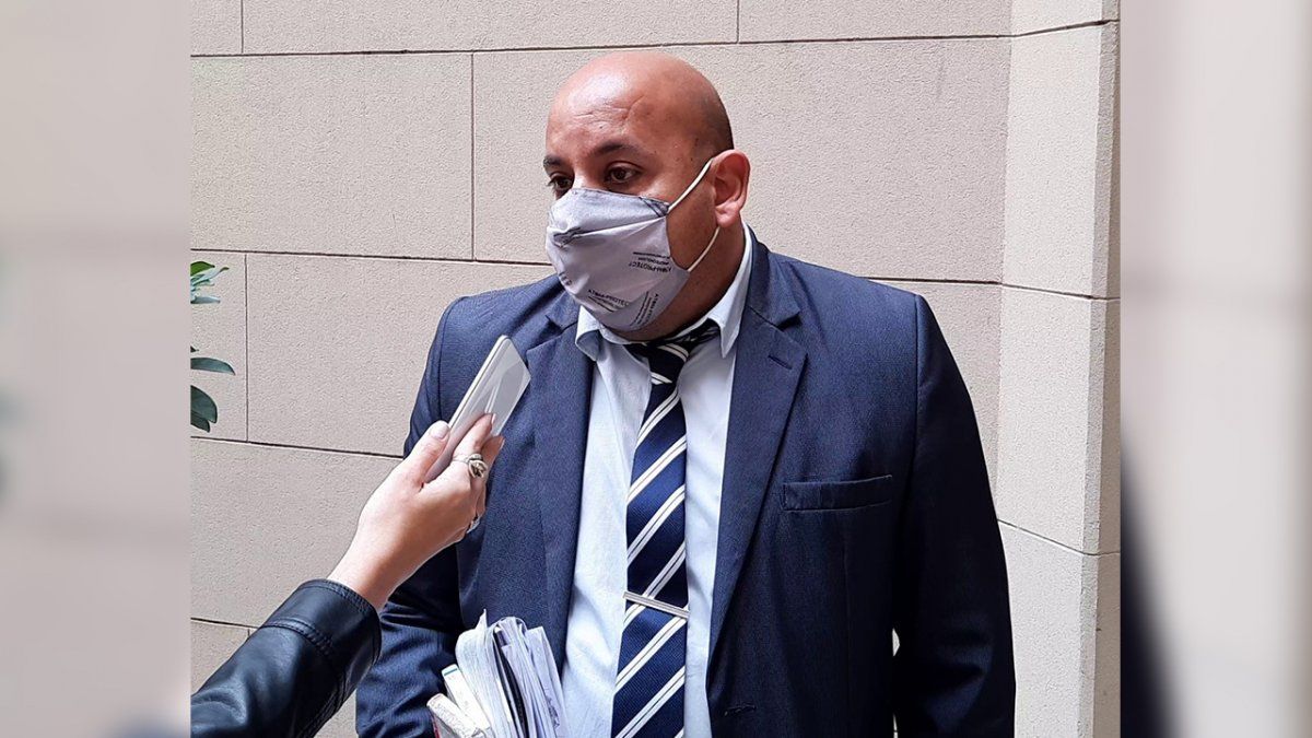 El fiscal Alejandro Benítez libró la orden de captura para el agresor