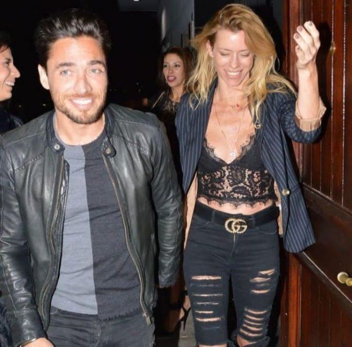 Conocido por salir con Florencia Peña, Nicole Neumann y Jimena Barón.