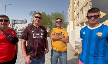 Los cuatro hinchas de Tostado reconocieron a uno de los enviados especiales de AIRE. Los cuatro hinchas de Tostado reconocieron a uno de los enviados especiales de AIRE.