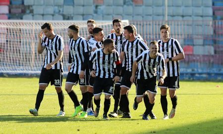 Nicolás Andereggen, surgido de Unión, marcó un tanto para la victoria del OF Ierapietras en la segunda división de Grecia. Nicolás Andereggen, surgido de Unión, marcó un tanto para la victoria del OF Ierapietras en la segunda división de Grecia.