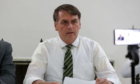 Jair Bolsonaro busca promover la inversión privada en salud para mejorar las prestaciones de servicios, según dice el decreto. Jair Bolsonaro busca promover la inversión privada en salud para mejorar las prestaciones de servicios, según dice el decreto.