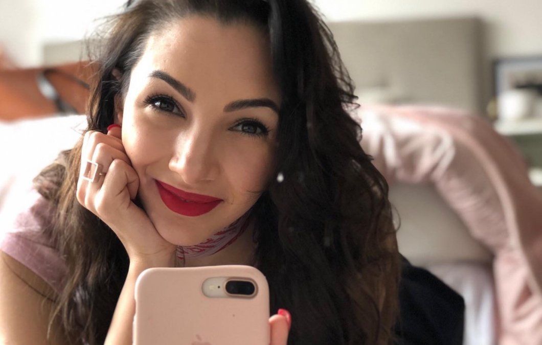 Thelma Fardin se hizo un impactante tatuaje ¿dedicado a su novia?