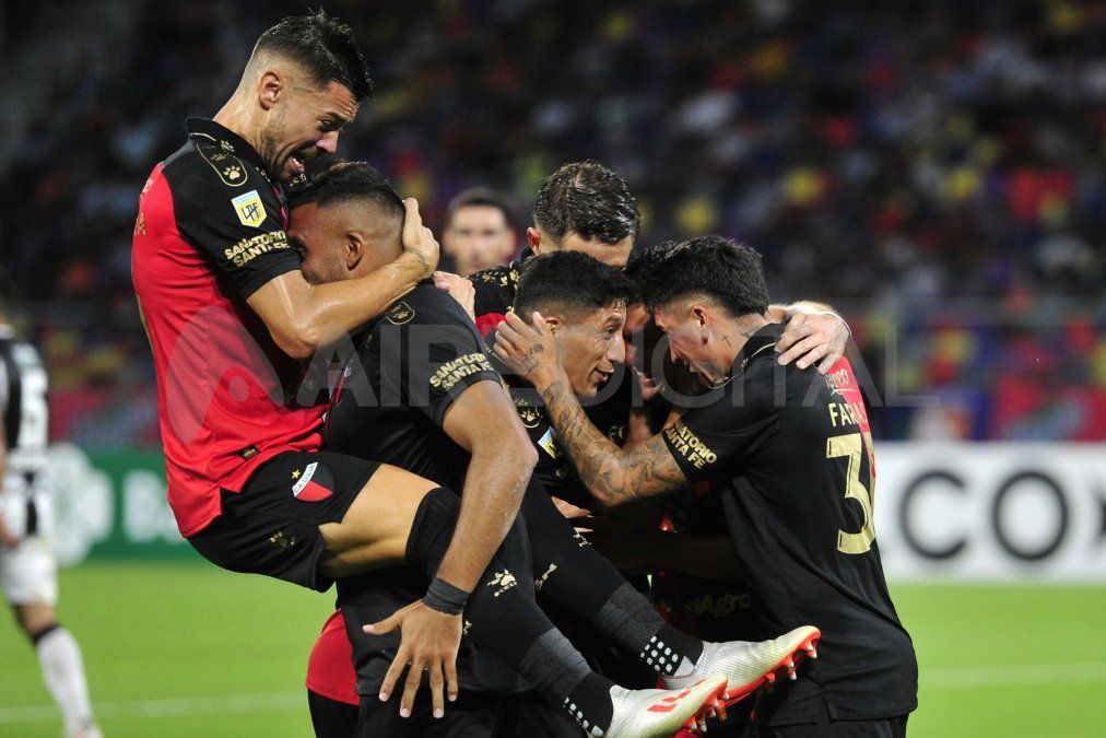 El Club Atlético Colón derrotó 2-0 a Central Córdoba por la tercera fecha de la Copa de la Liga.