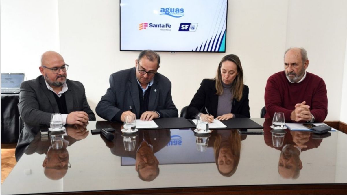 Este jueves se realizó la presentación de una nueva etapa del Plan de Renovación de Redes que impulsa el Gobierno de la Provincia a través de Aguas Santafesinas (ASSA).