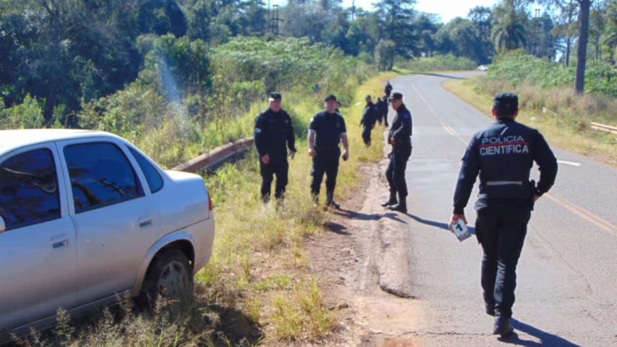 Encontraron muerto a un docente de 55 años en una zona boscosa junto a la ruta en Misiones.