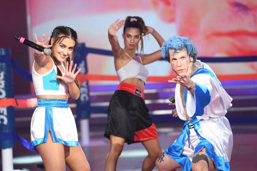 Alex Caniggia junto a Melina Piano en el Cantando 2020.