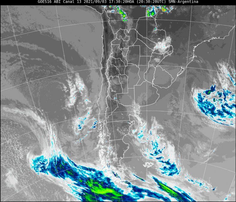 Imagen satelital del tiempo a las 17.30 horas del viernes.