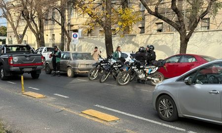 El choque ocurrió en Urquiza y Junín, en el macrocentro de Santa Fe. El choque ocurrió en Urquiza y Junín, en el macrocentro de Santa Fe.
